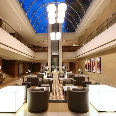 Ramada Plaza By Wyndham Beirut Raouche Hotel Екстериор снимка